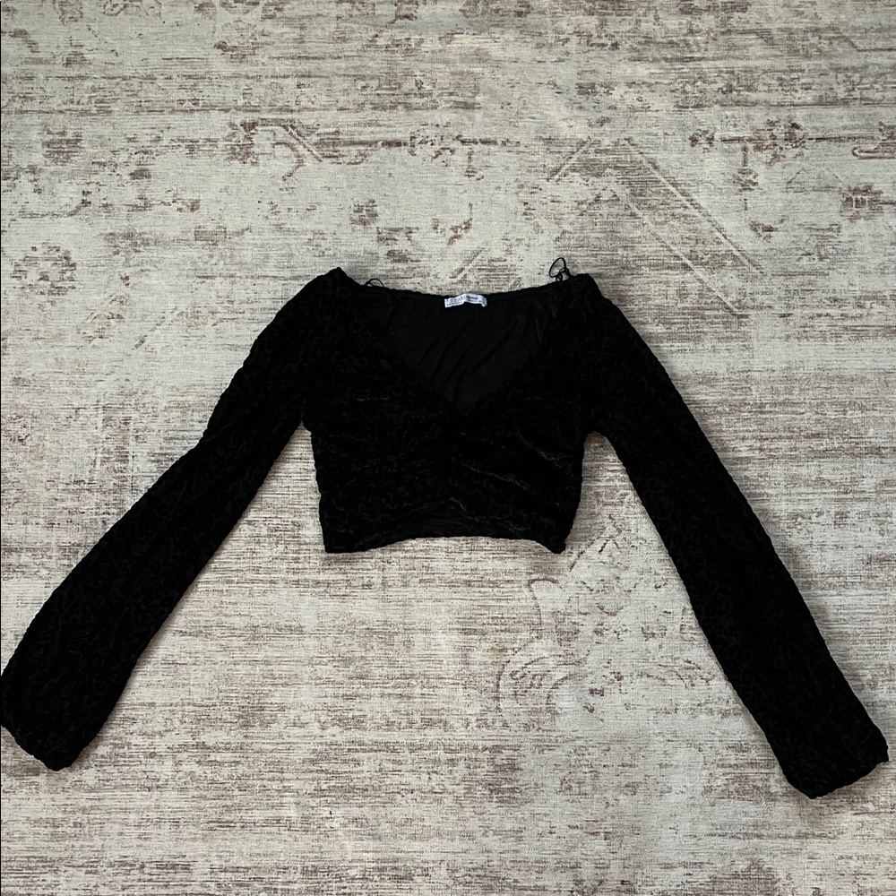 ZARA Elegant Black Women's Top (shiner subtle cheetah print)